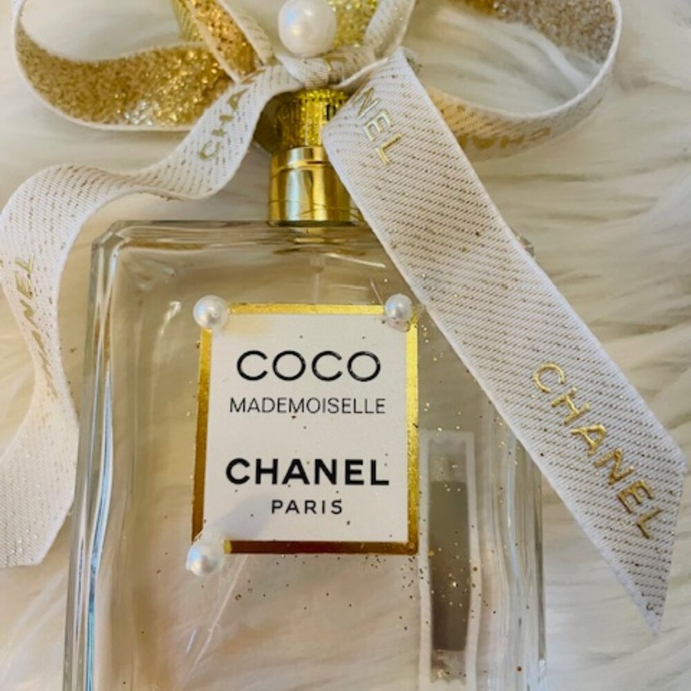 GENUINE COCO PERFUME BOTTLE ORNAMENT